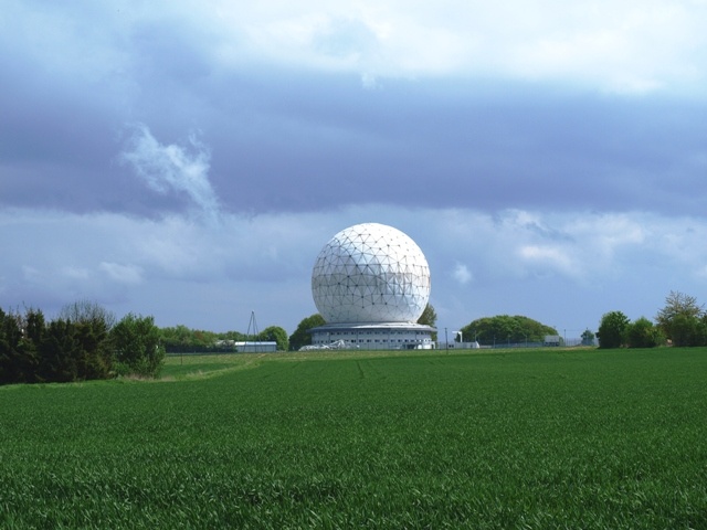 Radom des Fraunhofer Instituts in Wachtberg